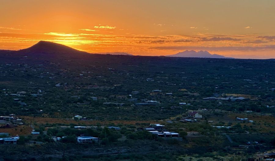 4880 E LONE MOUNTAIN Rd N, Cave Creek, AZ 85331 - 5 Beds, 6 Bath