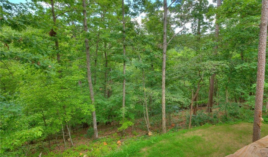 27 Brierfield Ln, Bella Vista, AR 72714 - 5 Beds, 3 Bath