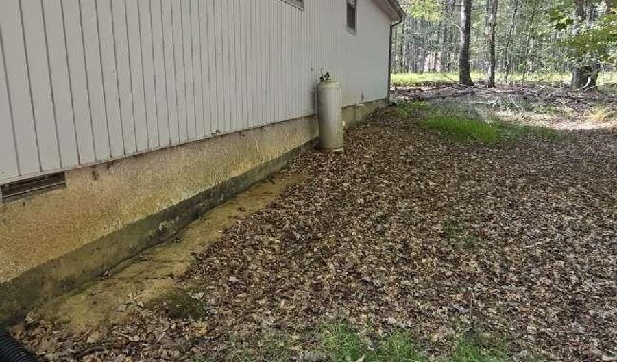 186 Timberline Dr, Albrightsville, PA 18210 - 4 Beds, 2 Bath