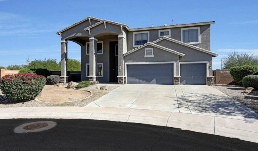 29601 W COLUMBUS Ave, Buckeye, AZ 85396 - 5 Beds, 3 Bath