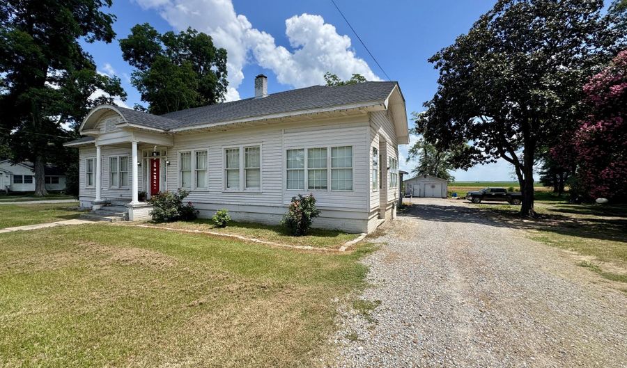 501 E Preston St, Benoit, MS 38725 - 3 Beds, 2 Bath
