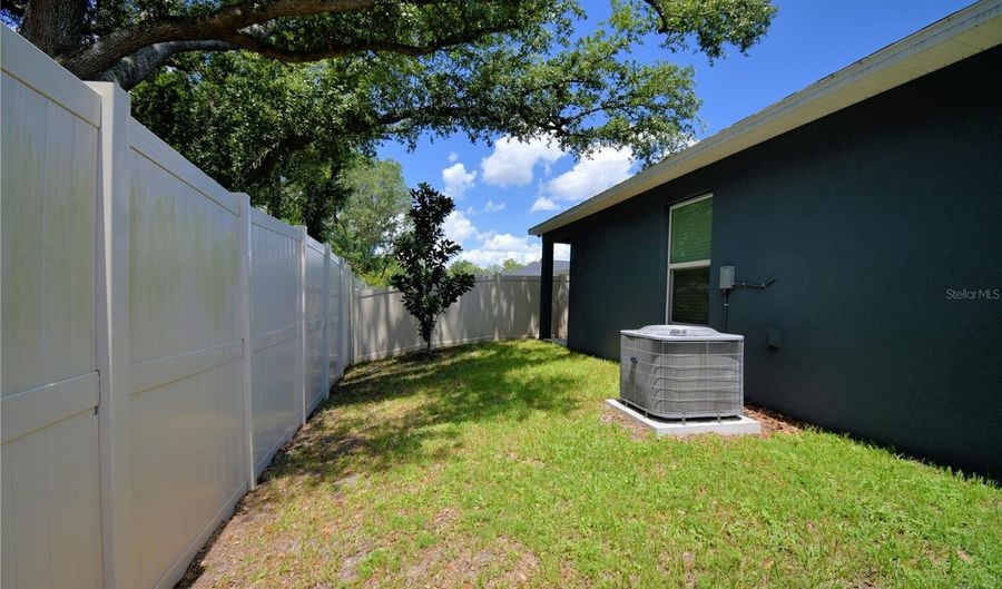 312 WALNUT Ln, Auburndale, FL 33823 - 4 Beds, 2 Bath