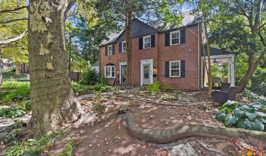 741 E LAKE Ave, Baltimore, MD 21212 - 3 Beds, 2 Bath