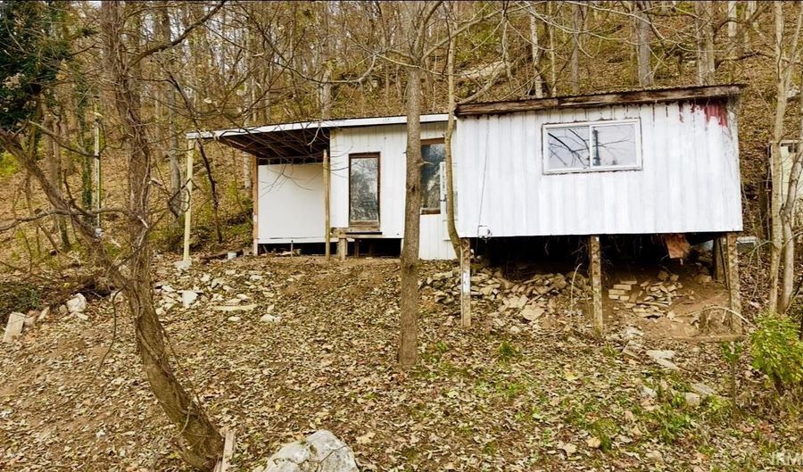 467 Rivervale Cabin Rd, Bedford, IN 47421 - 2 Beds, 1 Bath