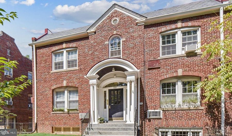 2520 41ST St NW, Washington, DC 20007 - 2 Beds, 1 Bath