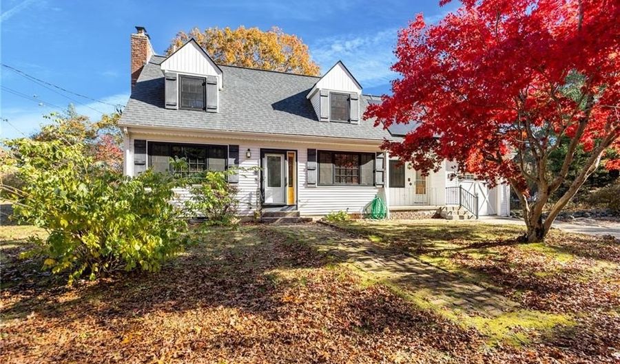 477 Hope Furnace Rd, Coventry, RI 02831 - 4 Beds, 2 Bath