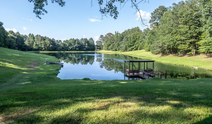 722 Newman Rd, Alexander City, AL 35010 - 2 Beds, 3 Bath