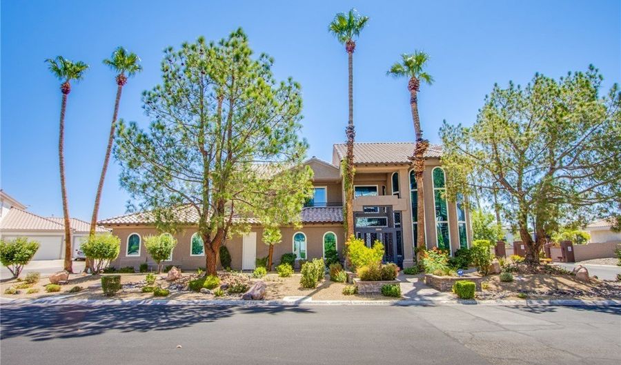 1890 Pago Ct, Las Vegas, NV 89117 - 5 Beds, 5 Bath
