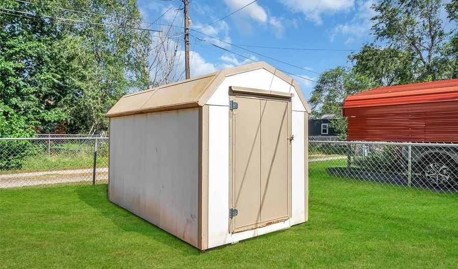 1036 Box St Box St Box St, Altus, OK 73521 - 3 Beds, 1 Bath
