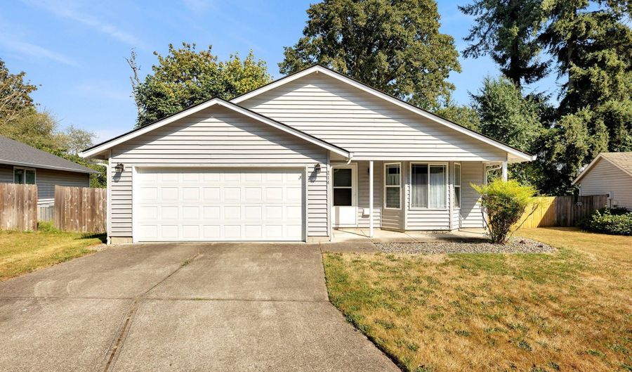 214 SE 11TH Cir, Battle Ground, WA 98604 - 3 Beds, 2 Bath