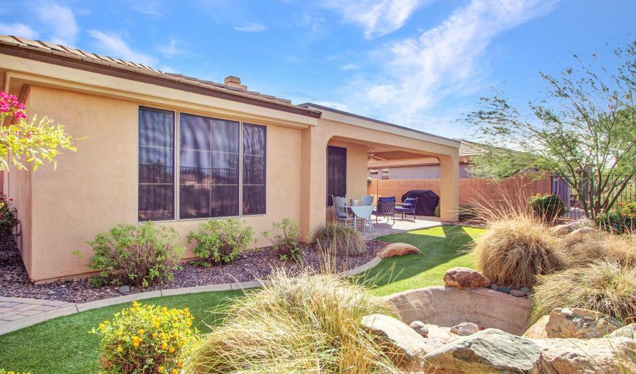 41322 N CLEAR CROSSING Ct, Anthem, AZ 85086 - 2 Beds, 2 Bath