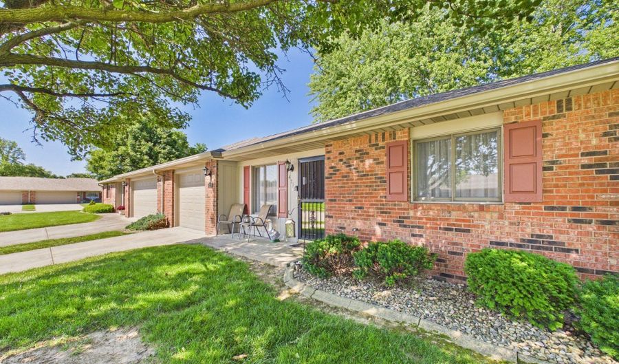 4719 Gleneagle Dr 22B, Anderson, IN 46013 - 2 Beds, 2 Bath