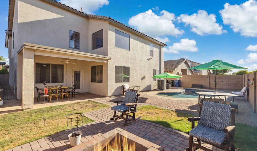 4436 E LA COSTA Dr, Chandler, AZ 85249 - 4 Beds, 3 Bath