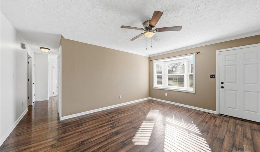 8638 Northport Dr, Anderson Twp., OH 45255 - 3 Beds, 2 Bath