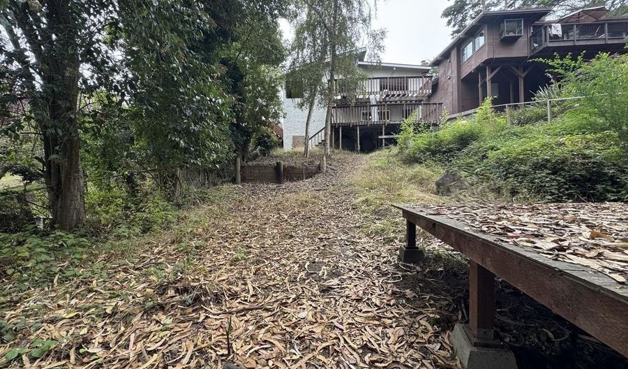 322 Arthur Ave, Aptos, CA 95003 - 5 Beds, 3 Bath