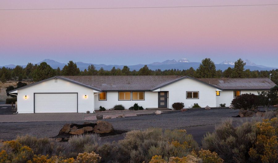 22321 McArdle Rd, Bend, OR 97702 - 3 Beds, 3 Bath
