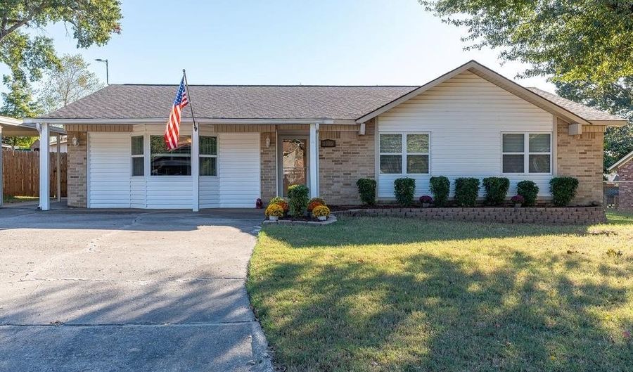 1008 3rd Ter, Barling, AR 72923 - 4 Beds, 2 Bath