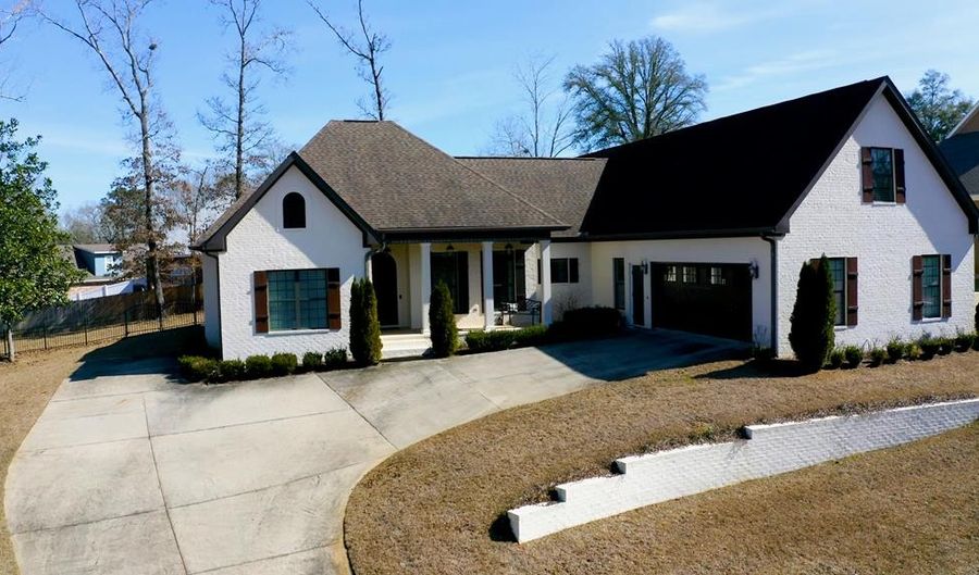 110 Doveland Ct, Enterprise, AL 36330 - 5 Beds, 4 Bath