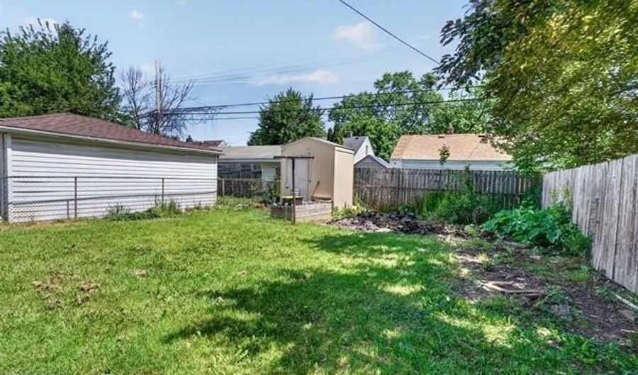 14548 Euclid Ave, Allen Park, MI 48101 - 3 Beds, 1 Bath