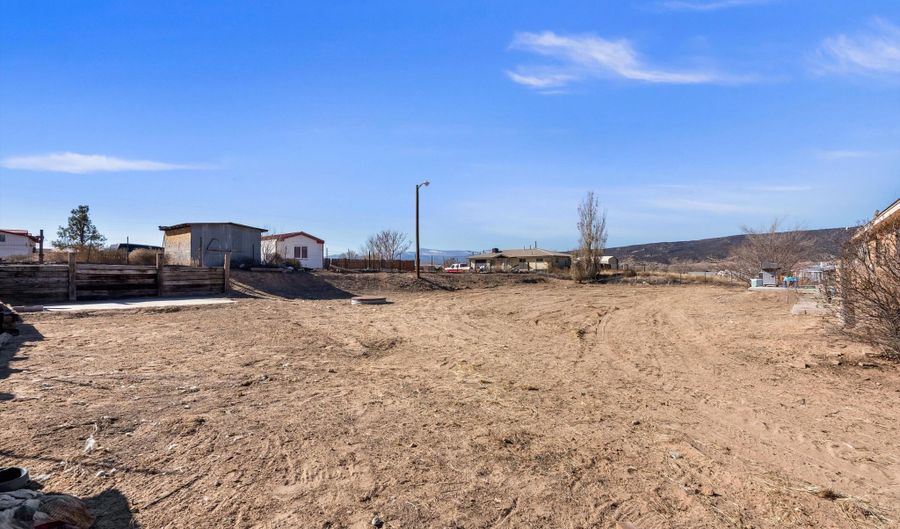 11 Private Dr, Alcalde, NM 87511 - 3 Beds, 2 Bath