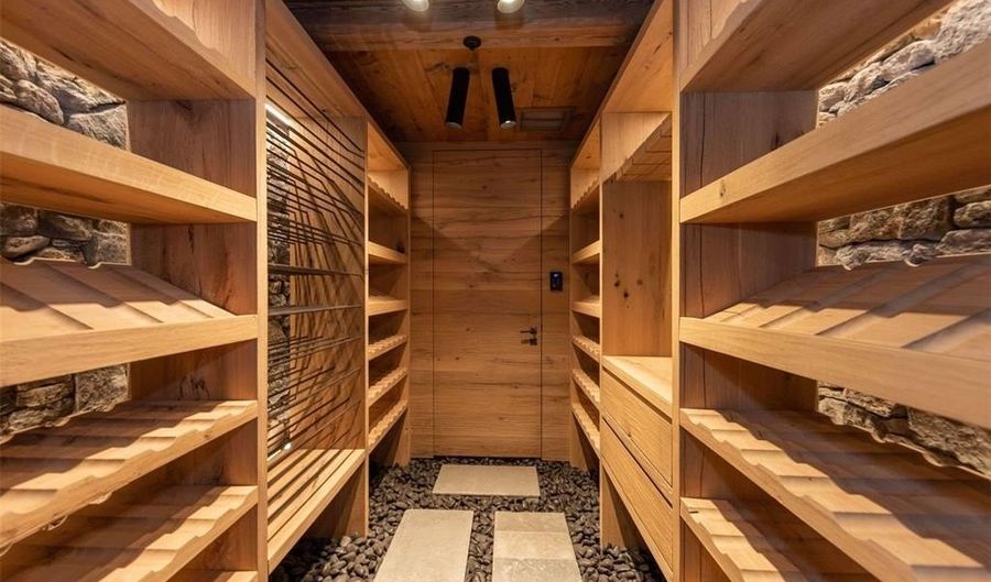 256 TIMBER TRAIL Rd, Breckenridge, CO 80424 - 6 Beds, 8 Bath