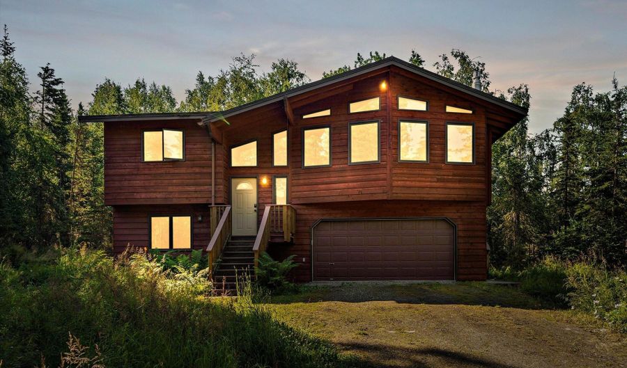 10151 Evergreen Tree St, Anchorage, AK 99507 - 4 Beds, 2 Bath