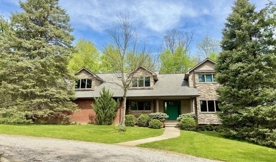5557 N Territorial Rd, Ann Arbor, MI 48105 - 4 Beds, 4 Bath