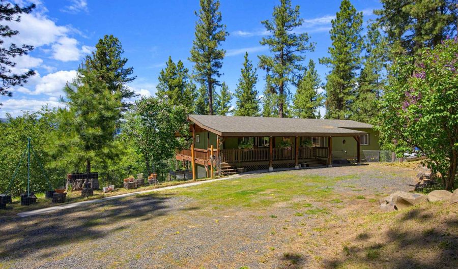 79 Sunset Loop, Cascade, ID 83611 - 4 Beds, 3 Bath