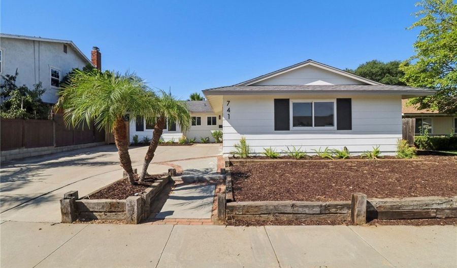 741 Nancy St, Escondido, CA 92027 - 3 Beds, 2 Bath
