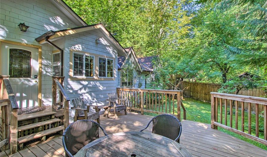 33823 SR 706 E 2, Ashford, WA 98304 - 1 Beds, 1 Bath