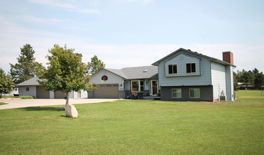 10304 Concho Ct, Blackhawk, SD 57718 - 3 Beds, 3 Bath