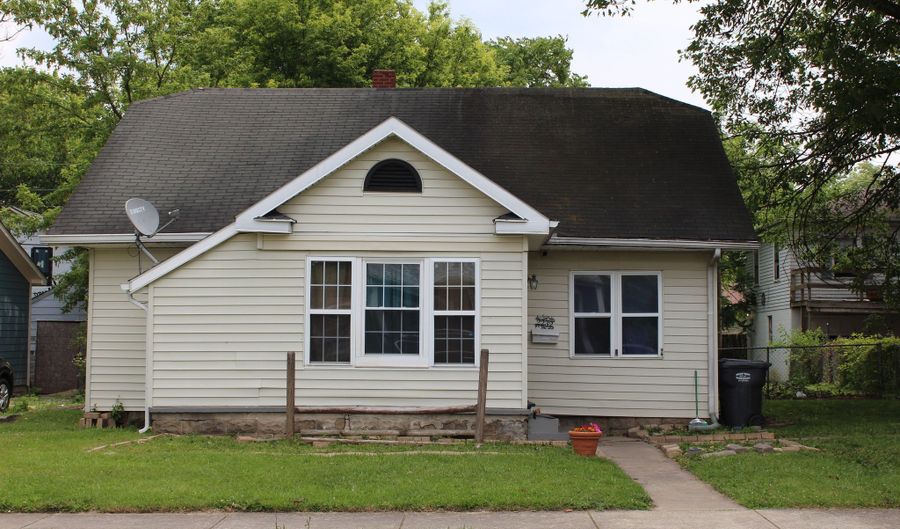 2232 Fairview St, Anderson, IN 46016 - 2 Beds, 1 Bath