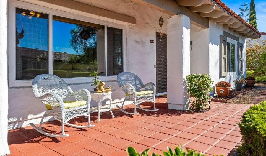 2034 Bolsa Chica, Escondido, CA 92026 - 2 Beds, 2 Bath