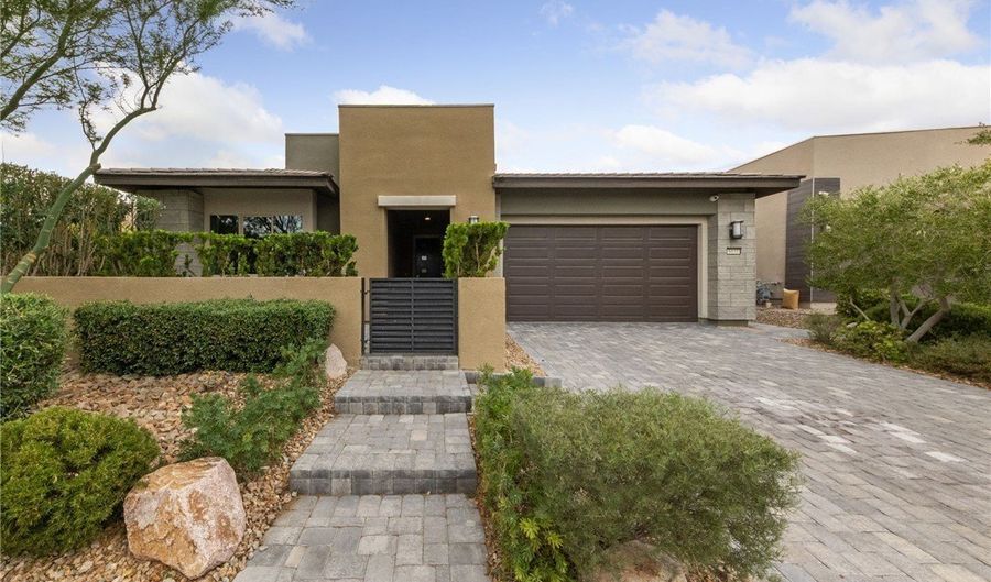 6033 Silvalde Ln, Las Vegas, NV 89135 - 4 Beds, 3 Bath