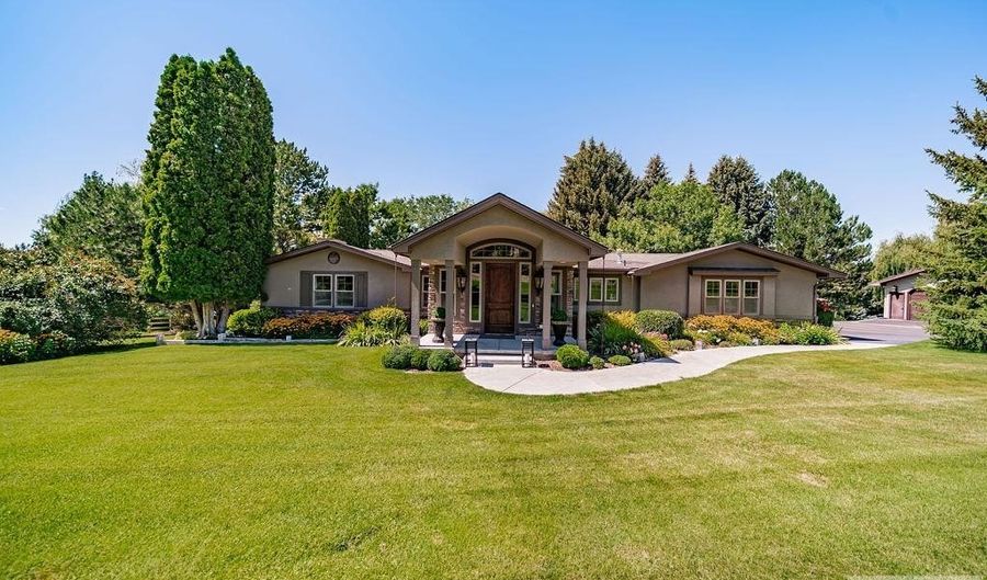 5212 S Marbrisa Ln, Idaho Falls, ID 83406 - 5 Beds, 4 Bath