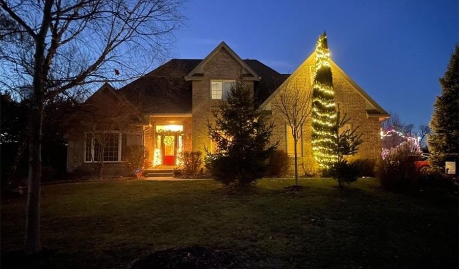 15733 Pine Cir, Basehor, KS 66007 - 4 Beds, 4 Bath