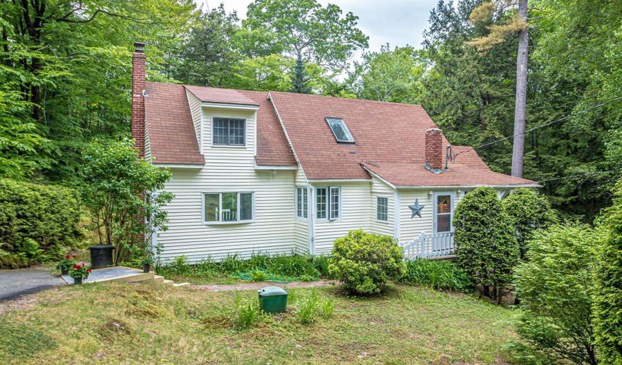 435 Rolling Ridge Rd, Bartlett, NH 03812 - 2 Beds, 3 Bath