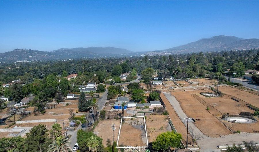2441 El Molino Ave, Altadena, CA 91001 - 0 Beds, 0 Bath