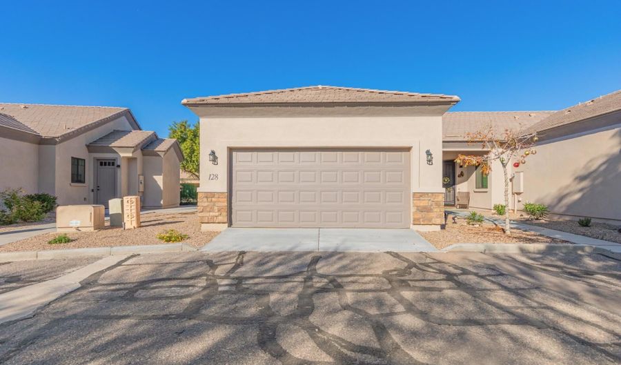 846 N PUEBLO Dr 128, Casa Grande, AZ 85122 - 3 Beds, 2 Bath