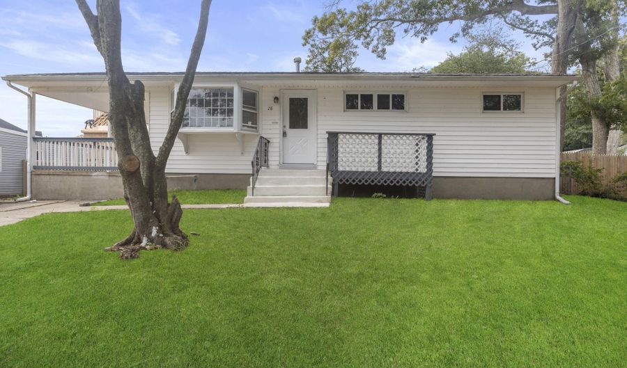 28 Anchorage Blvd, Bayville, NJ 08721 - 3 Beds, 1 Bath
