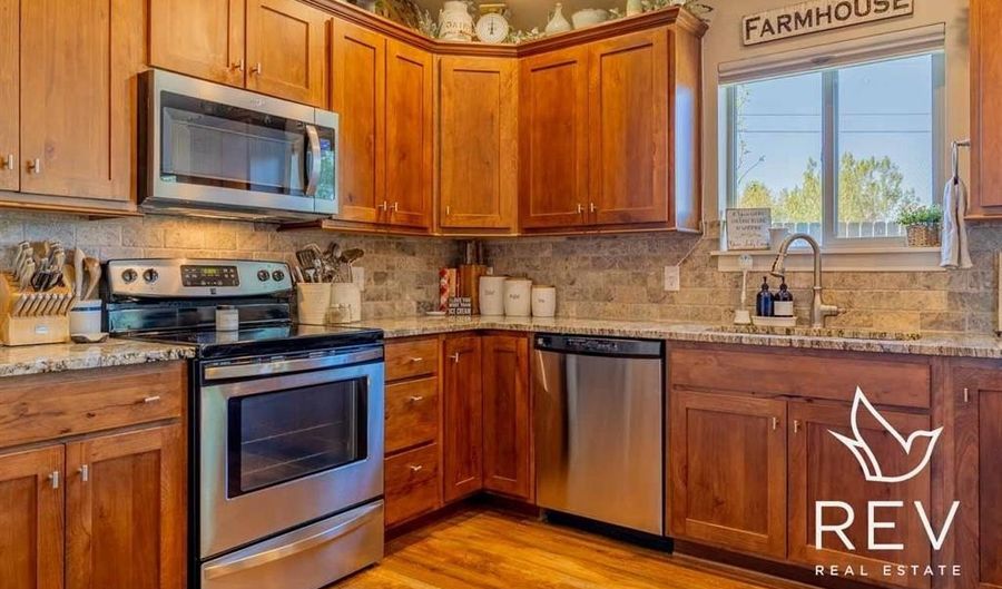 3008 Hardpan Ave, Cody, WY 82414 - 4 Beds, 2 Bath