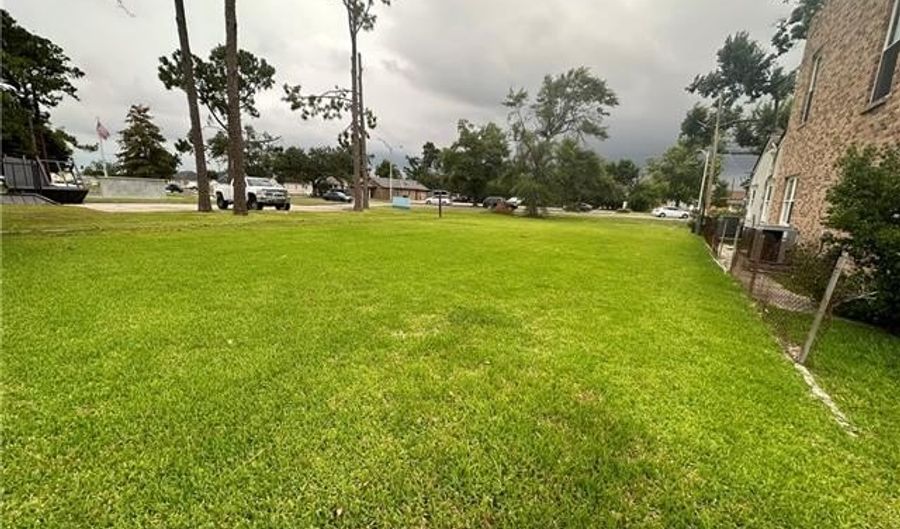 7215 W JUDGE PEREZ Dr, Arabi, LA 70032 - 0 Beds, 0 Bath