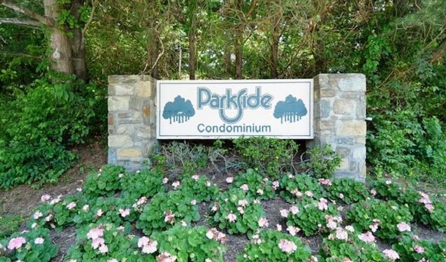 10619 WEYMOUTH St 102, Bethesda, MD 20814 - 2 Beds, 1 Bath