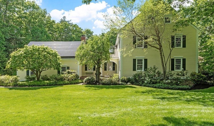 158 Kettle Hole Rd, Bolton, MA 01740 - 4 Beds, 3 Bath