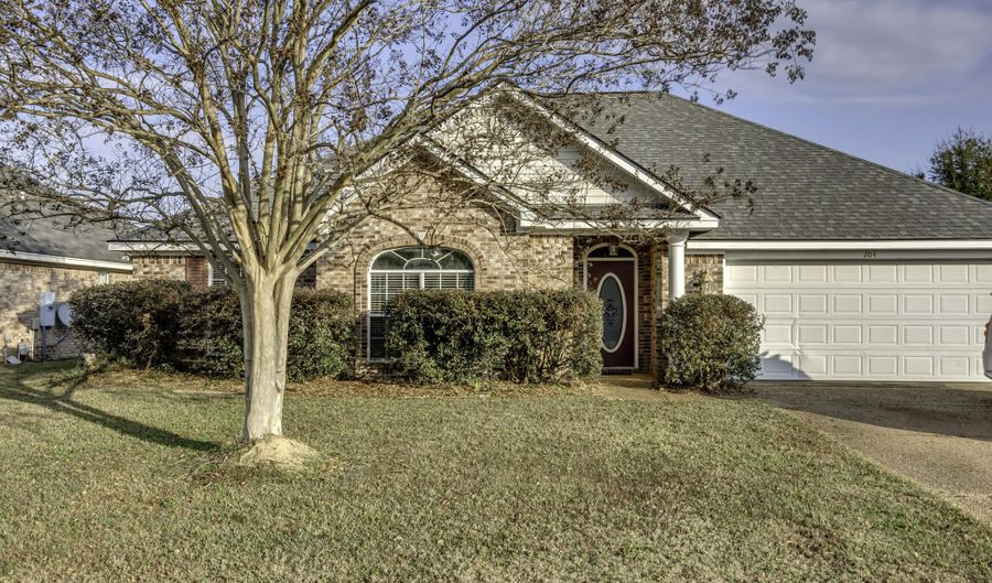 204 Holmar Dr, Brandon, MS 39047 - 3 Beds, 2 Bath