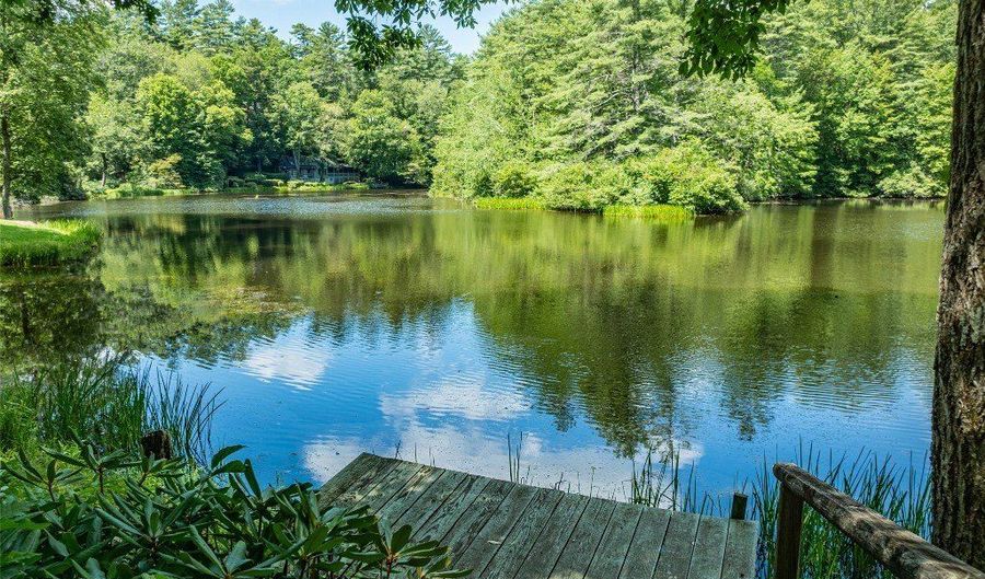 60 Cullasaja Dr, Highlands, NC 28741 - 4 Beds, 5 Bath