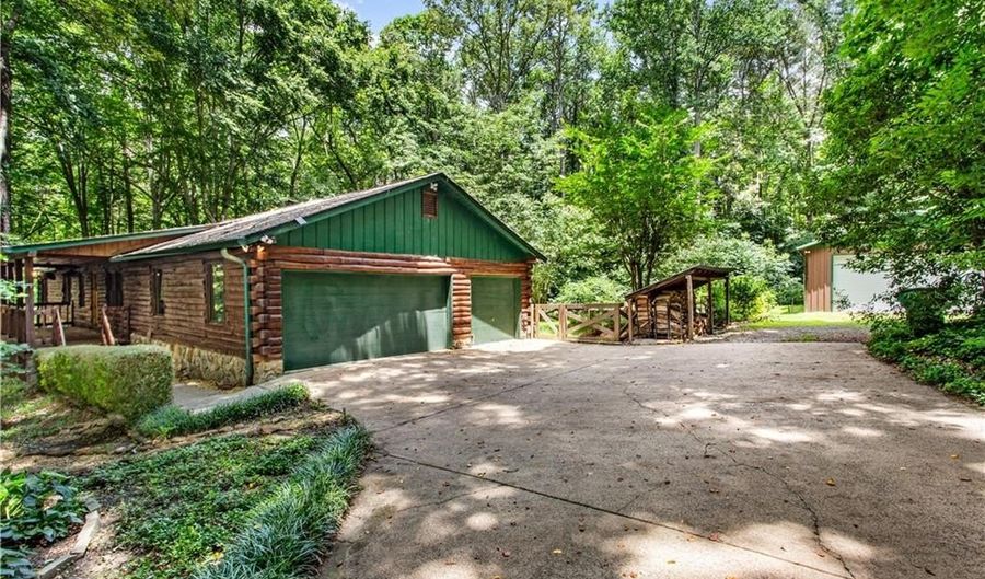 3332 Hunt Rd, Acworth, GA 30102 - 3 Beds, 2 Bath