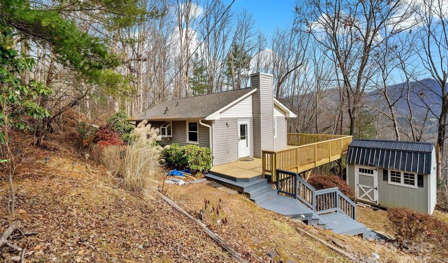 123 Avondale Ridge Rd, Asheville, NC 28803 - 2 Beds, 2 Bath