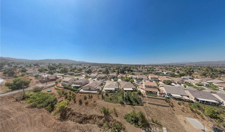 34664 Bella Vista Dr, Yucaipa, CA 92399 - 5 Beds, 3 Bath