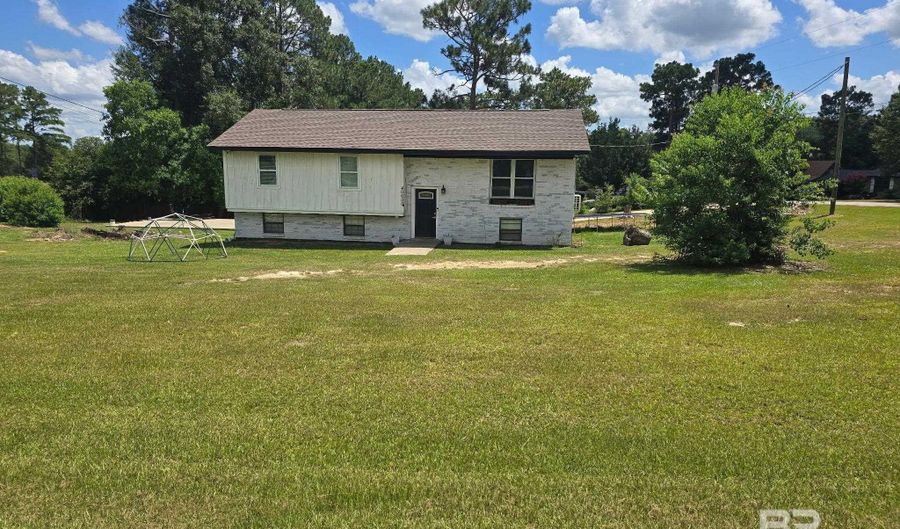 40600 Lake Dr, Bay Minette, AL 36507 - 4 Beds, 3 Bath